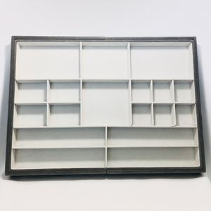 Light Gray Velvet Jewelry Display Organizer